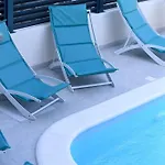 Cozy Maza With Heated Swimming Pool *
