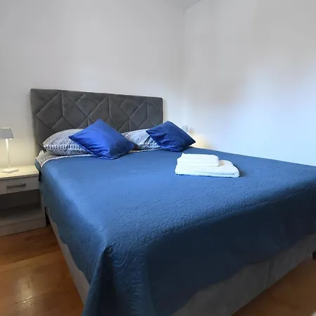 Cozy Maza With Heated Swimming Pool * Zadar