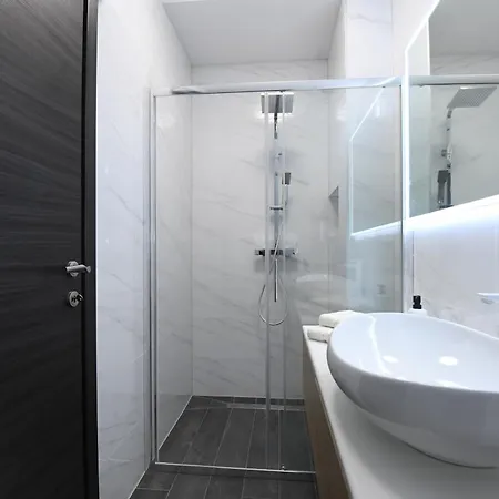 Cozy Maza With Heated Swimming Pool Appartement *