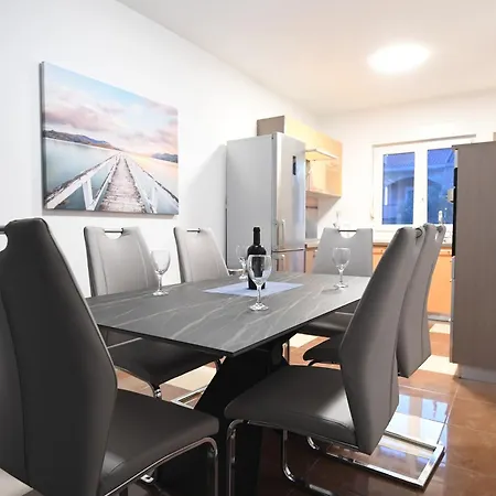 Cozy Maza With Heated Swimming Pool Appartement *