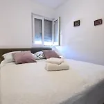 Cozy Maza With Heated Swimming Pool Apartman Zára