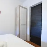 Cozy Maza With Heated Swimming Pool Apartman *