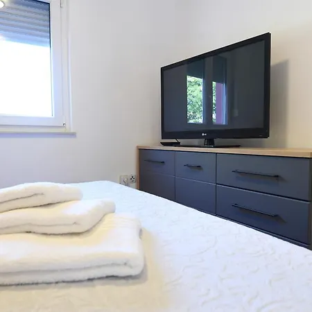 דירה Cozy Maza With Heated Swimming Pool זאדאר