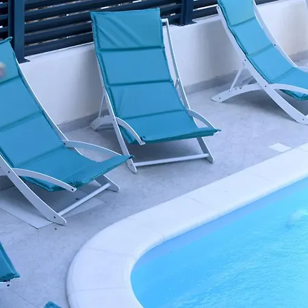 Cozy Maza With Heated Swimming Pool *